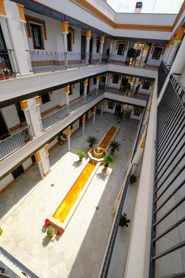 Patio Rialto Apartment Seville Exterior photo