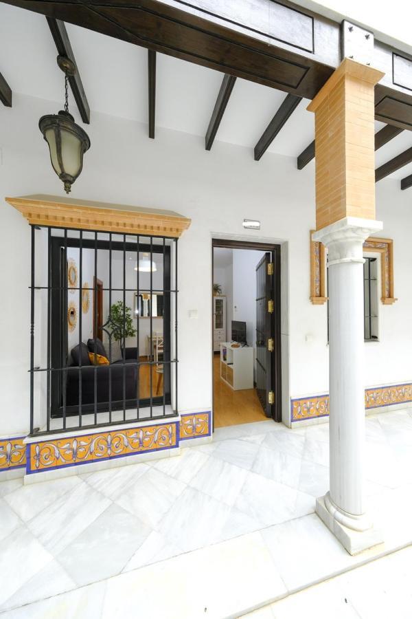 Patio Rialto Apartment Seville Exterior photo